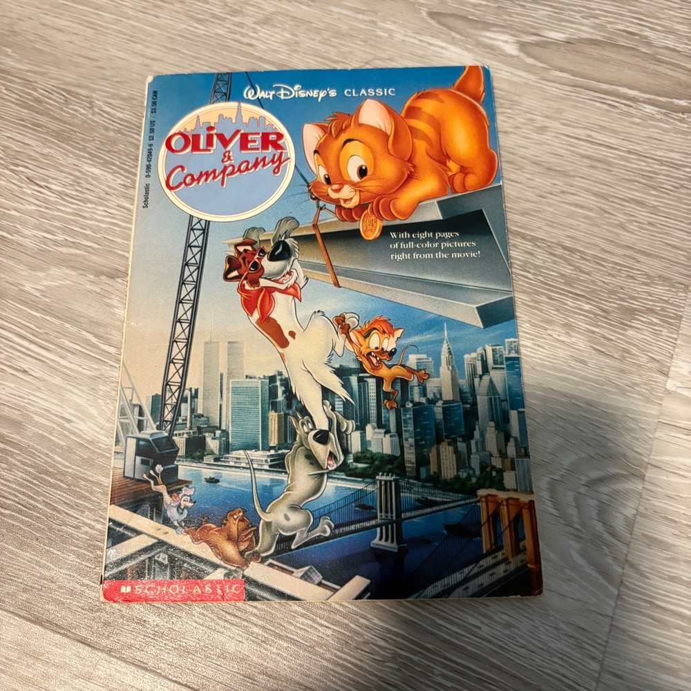 Vintage Oliver & Company Chapter Book